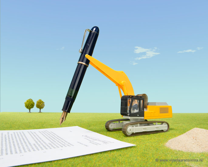 vijselaarensixma illustratie Signing Construction Contract 2014